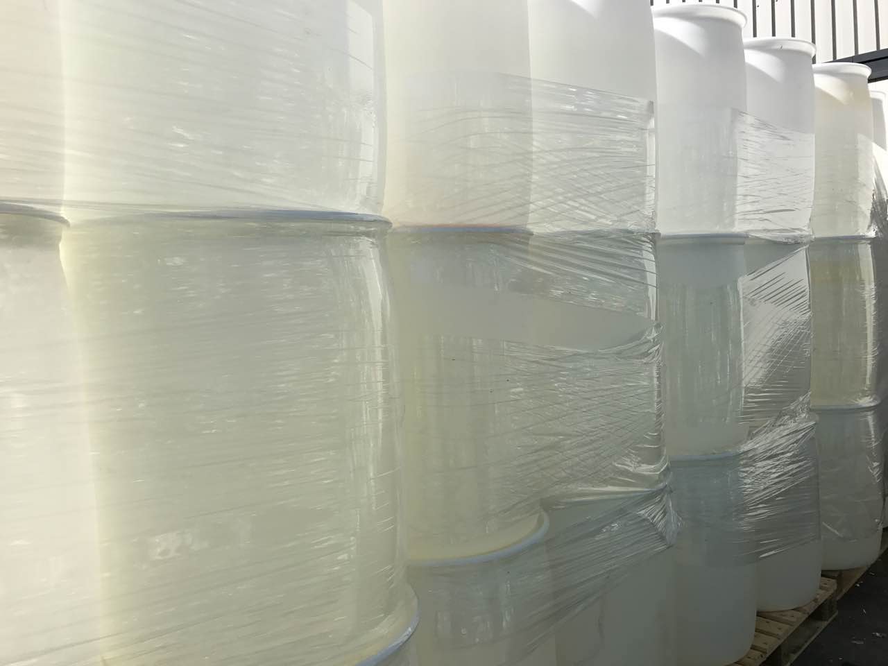 HDPE 桶打捆